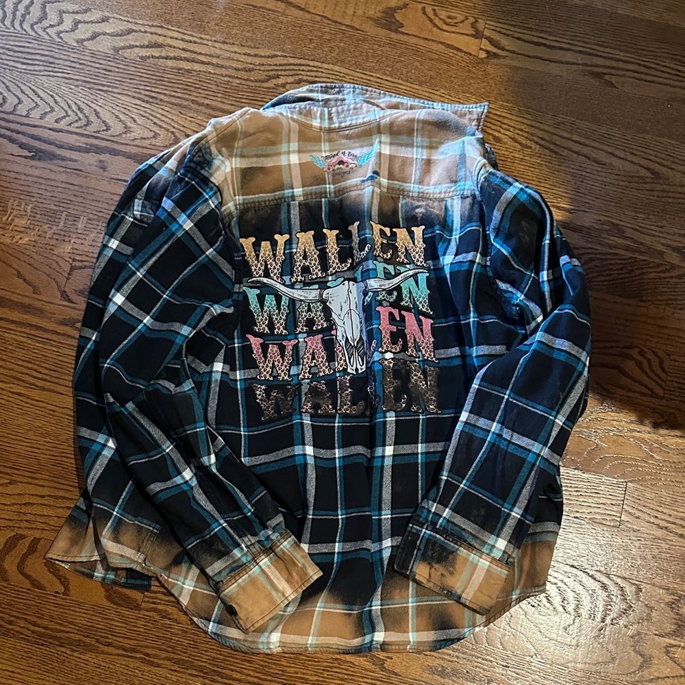 American Eagle Outfitters Blue and Tan Plaid Men's Shirt